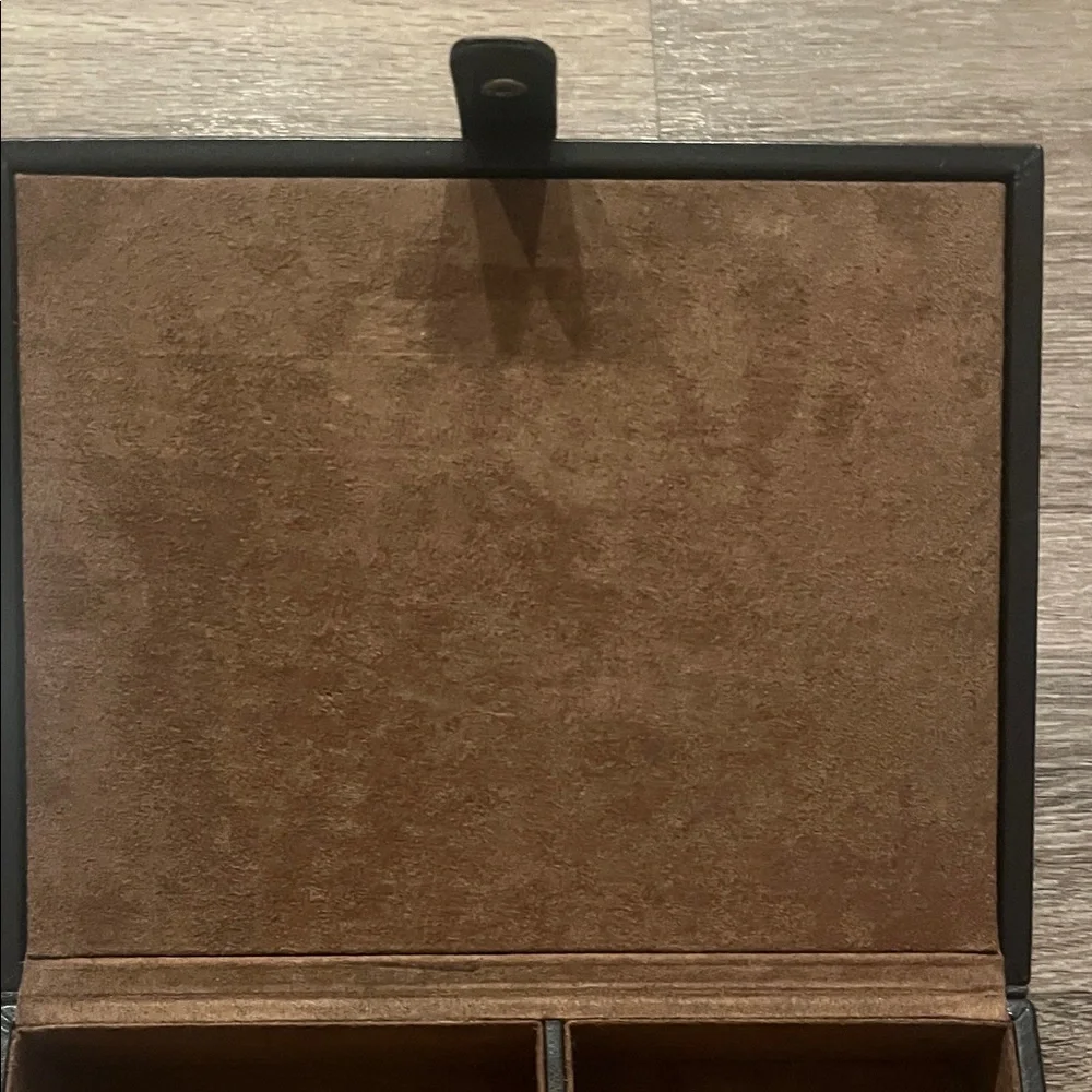 Milano Brown Suede Surface jewelry box